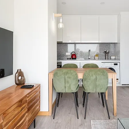 Sunny One Bedroom Daire