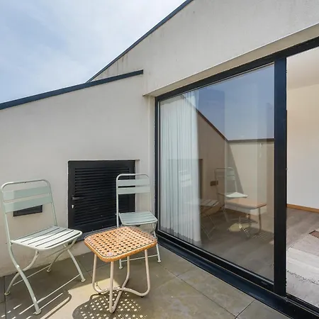 アパート Sunny One Bedroom