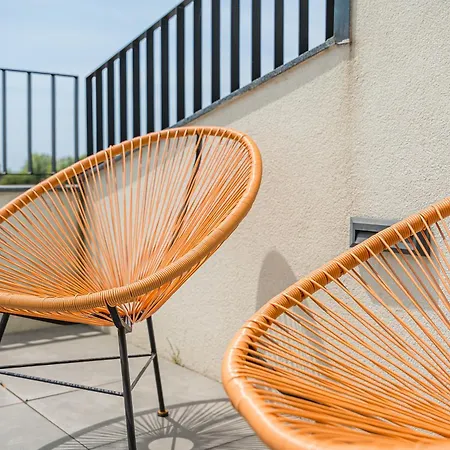 アパート Sunny One Bedroom