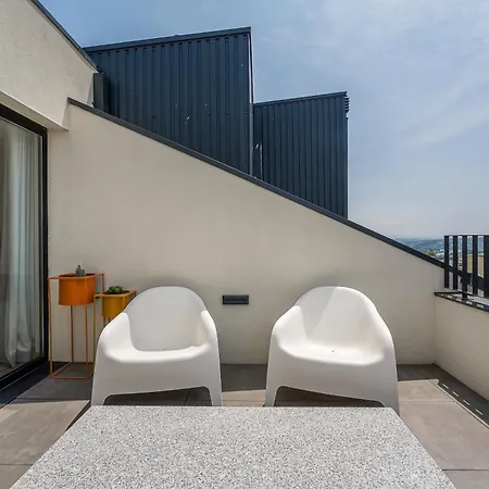 Sunny One Bedroom
